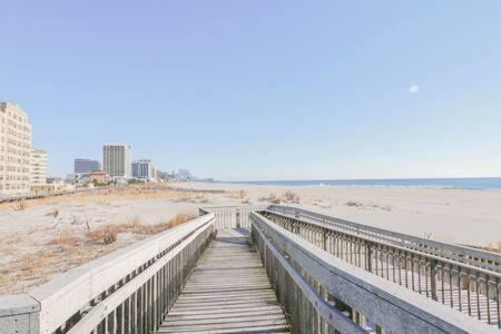 אטלנטיק סיטי Bartram Dream House II - Bartram Beach Retreat מראה חיצוני תמונה